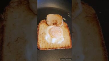 Quick & easy breakfast ideas🐣🍳😋 #shorts #viralshort #ytshorts #breakfastideas #worldwide #tiktok