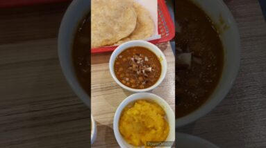 Sunday special breakfast lahore chany halwa pori😋😍 #shorts #viralshort #worldwide #breakfastideas